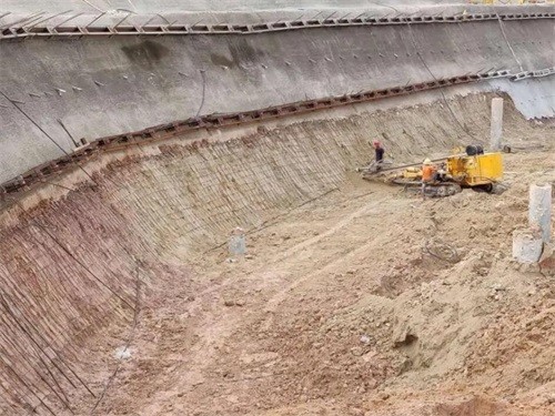 金凤基坑边坡加固